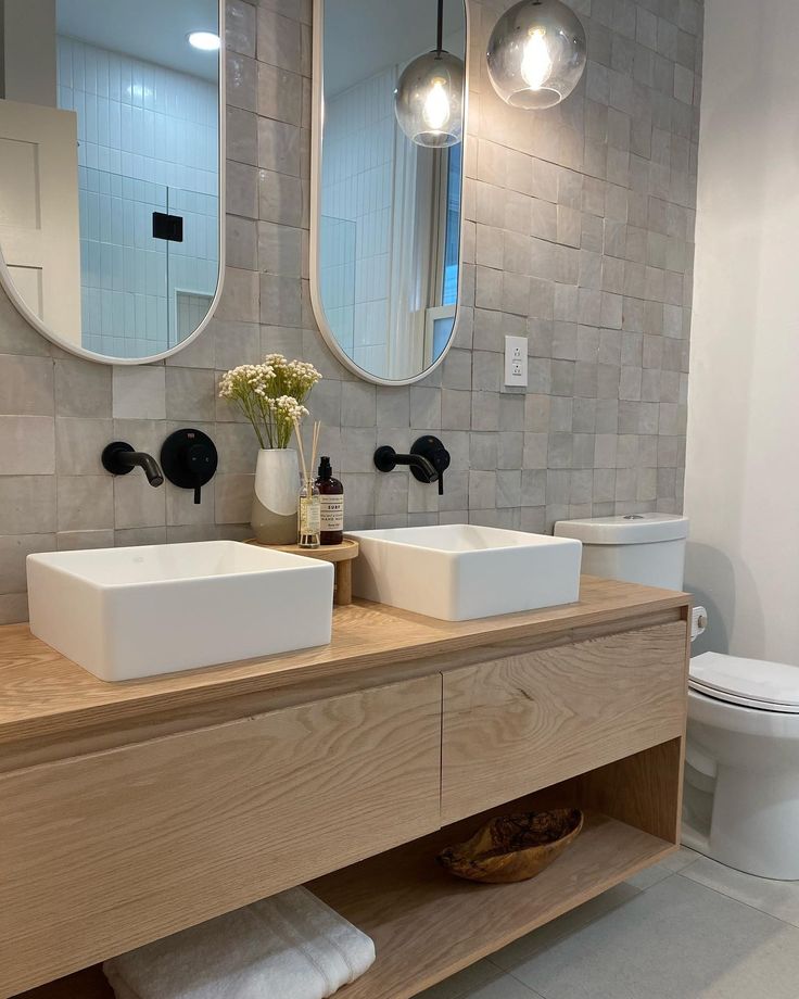 How 4''x4'' White Zellige Tiles Transform Small Spaces