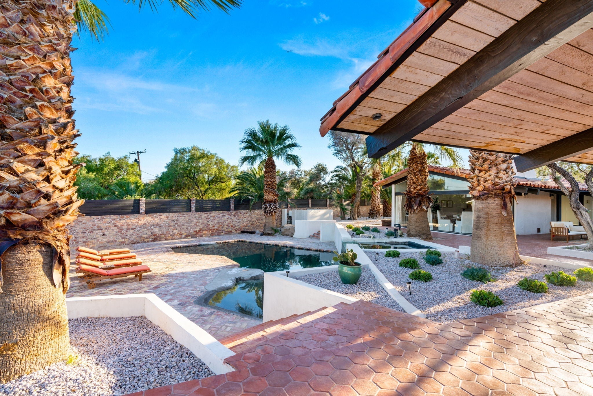 The Ultimate Guide to Moroccan Tile and Zellige: How to Choose the Perfect Mosaic for Your Home